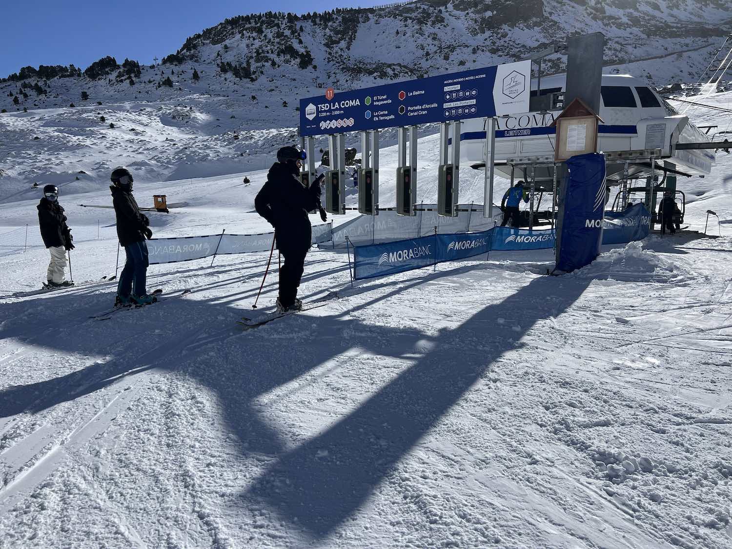 Ordino, Baqueira y Porté son las primeras en esquiar la temporada 23-24
