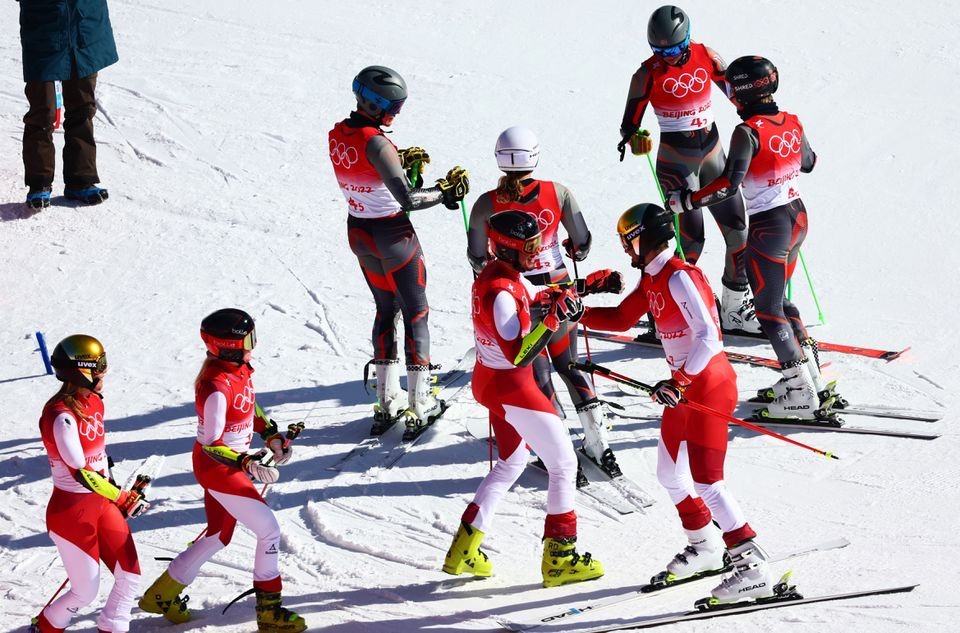 Austria gana la combinada mixta por equipos, la última prueba alpina de los JJ. OO.