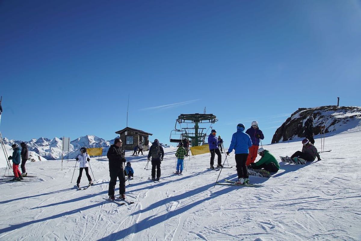 Aramón suma más de 250 km esquiables en un fin de semana con buen tiempo y lleno de actividades