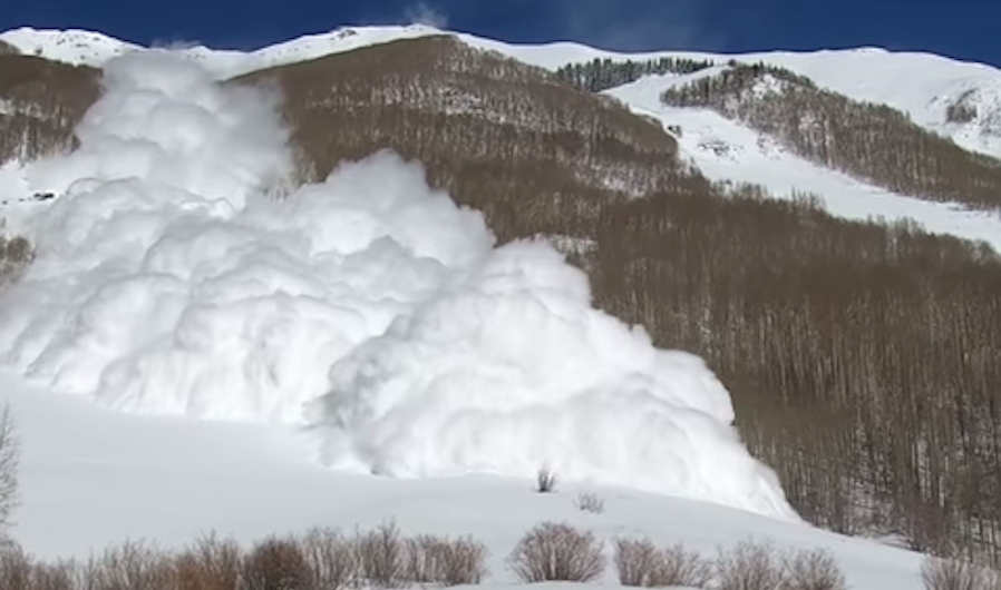 El vídeo de una avalancha de nieve en Colorado triunfa en las redes sociales