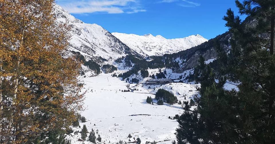 Los Pirineos tienen cinco veces más nieve de la habitual y las reservas llegan a máximos históricos