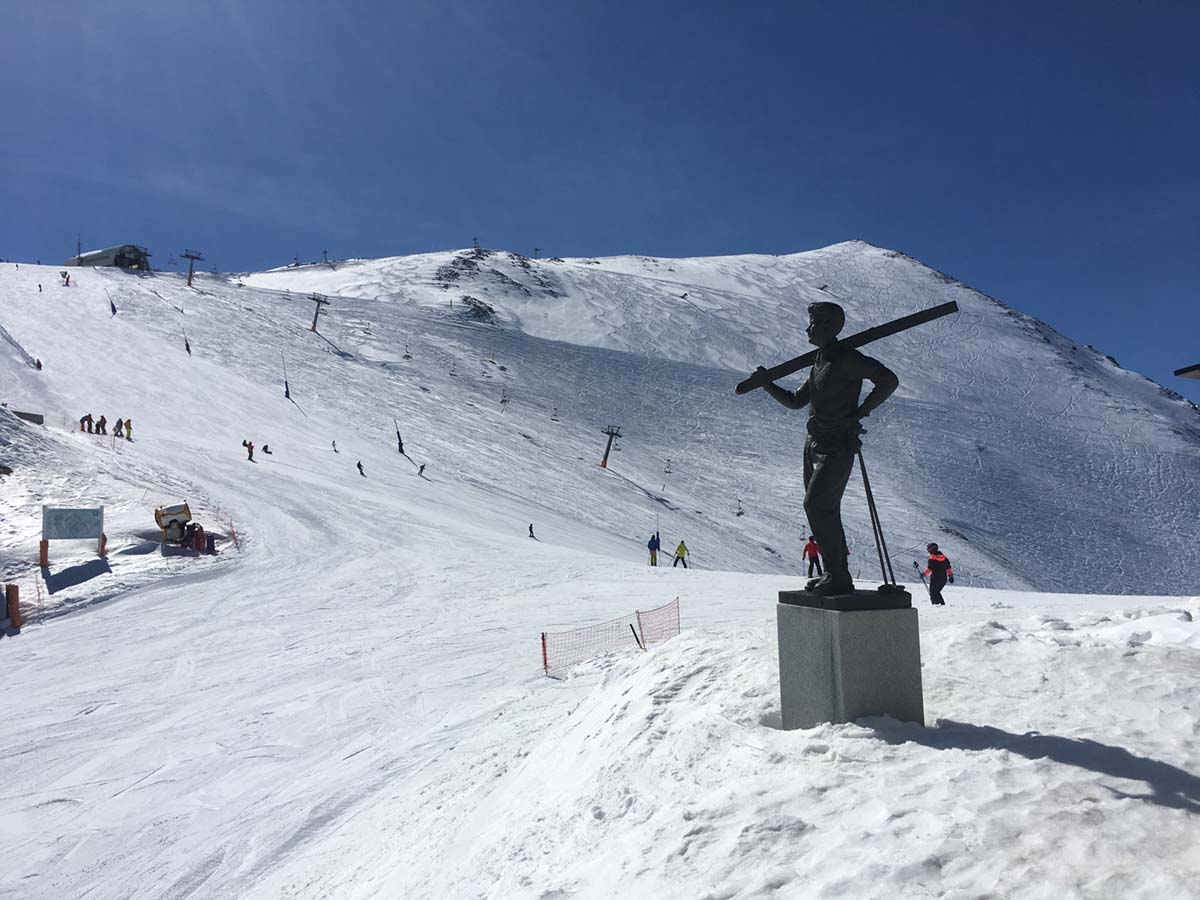 Encamp prepara una escultura de Homenaje al esquiador