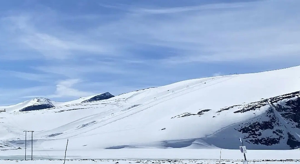 La estación noruega de Galdhøpiggen abre las pistas para el esquí de verano