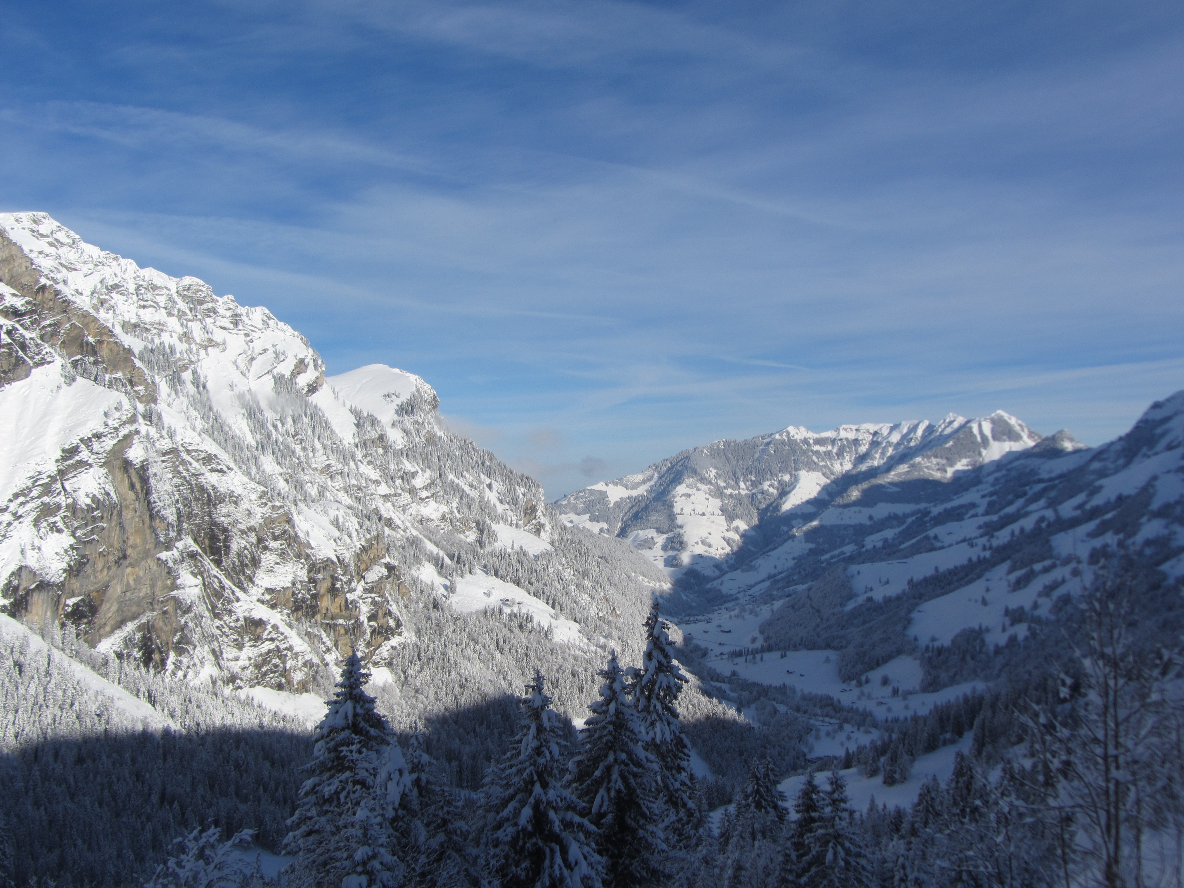 Vistas del valle Melchtal desde lo alto de la estación