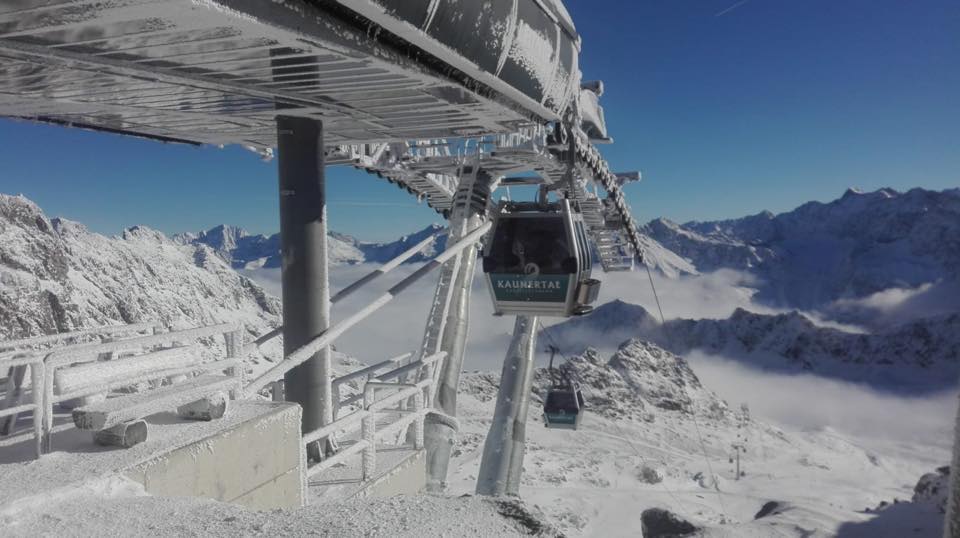 9 glaciares abiertos en los Alpes para esquiar en octubre