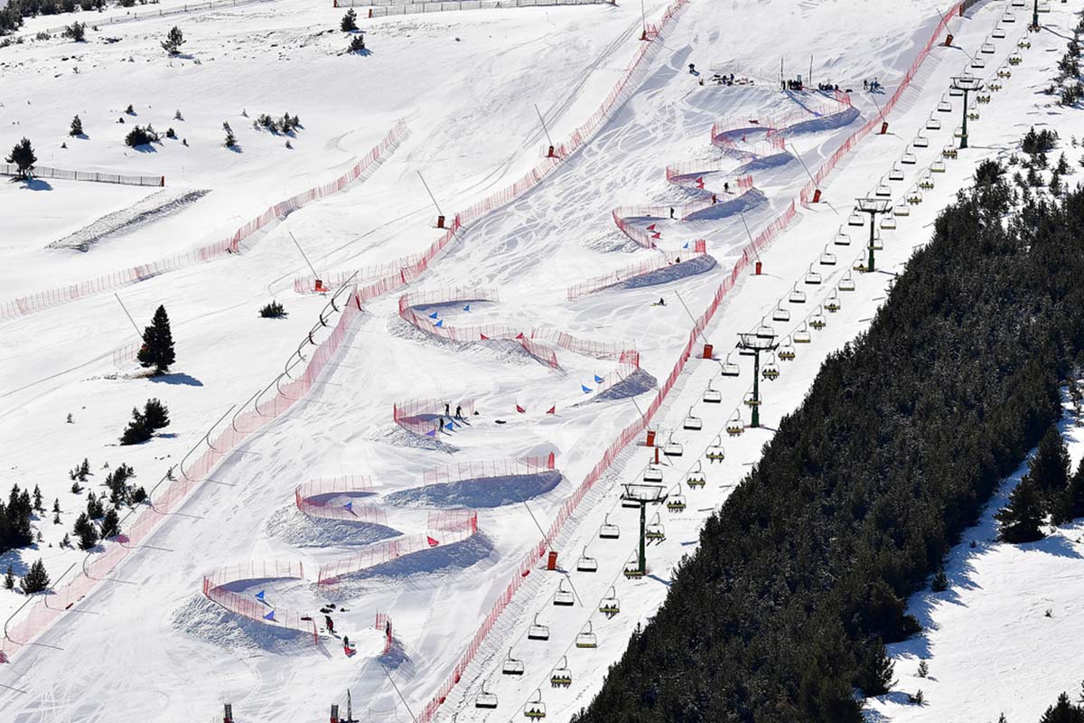 La-Molina-banked-slalom-IPC-parasnowboard-foto@Luc Percival