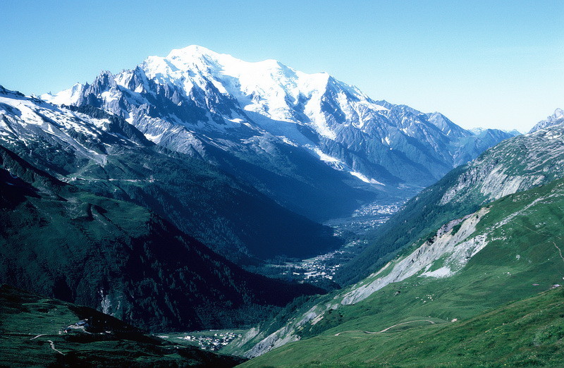 Kilian Jornet bate el récord de ascensión al Mont-Blanc que databa de hace 23 años
