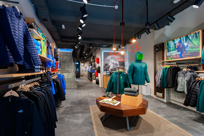 Penetrar Reunión saldar Nueva tienda The North Face en Madrid. Un gran espacio con colecciones  lifestyle y outdoor | Lugares de Nieve