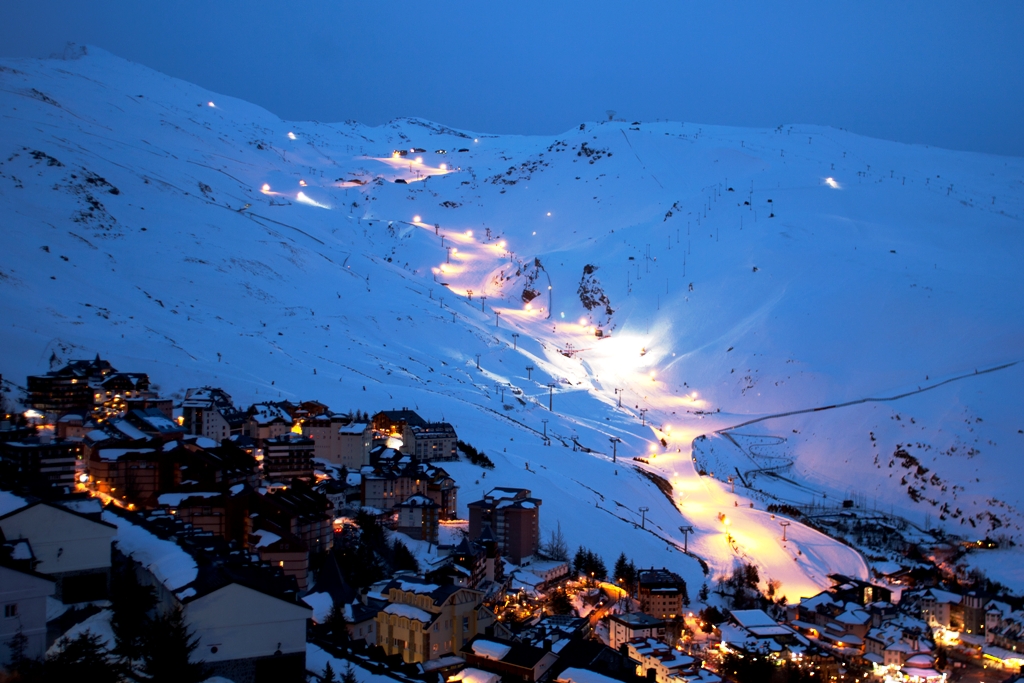 La Vanguardia y Lugares de Nieve te invitan a esquiar en Sierra Nevada