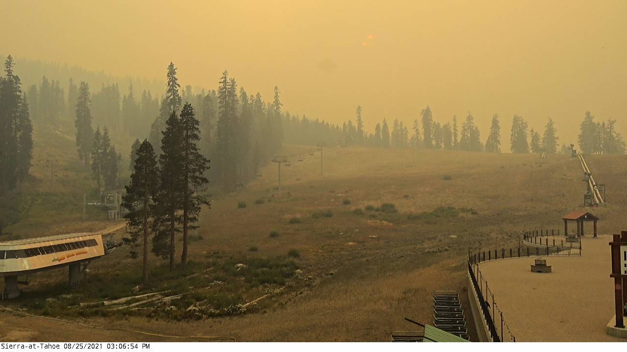 El mayor incendio forestal activo de EE. UU. amenaza Lake Tahoe