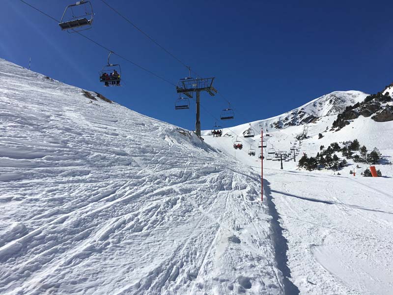 Vall de Núria y Vallter finalizan una temporada de invierno con demasiadas nevadas