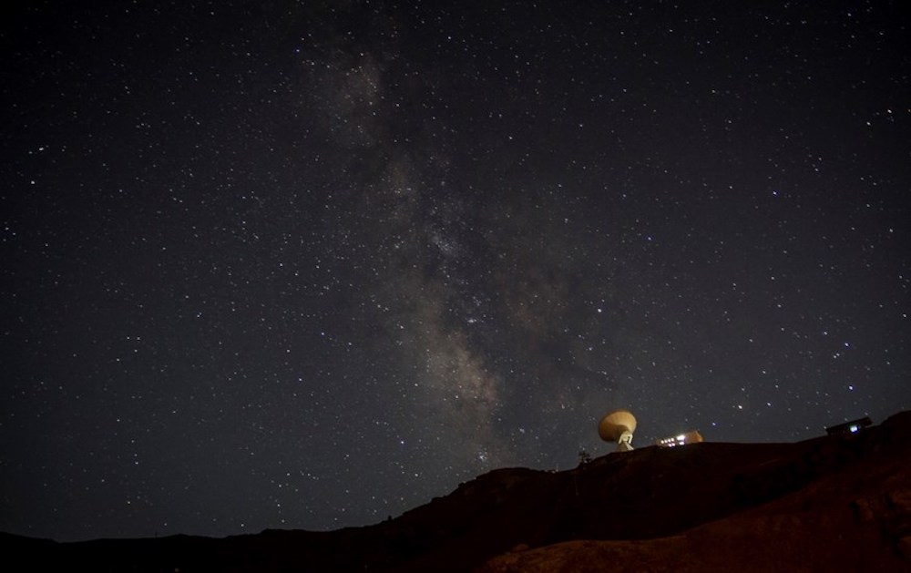 Sierra Nevada abre este sábado por la noche un telecabina para observar las Perseidas