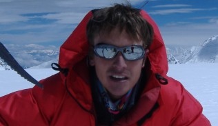 Rescate en el Gasherbrum 1: Alfredo García ha llegado al campo base