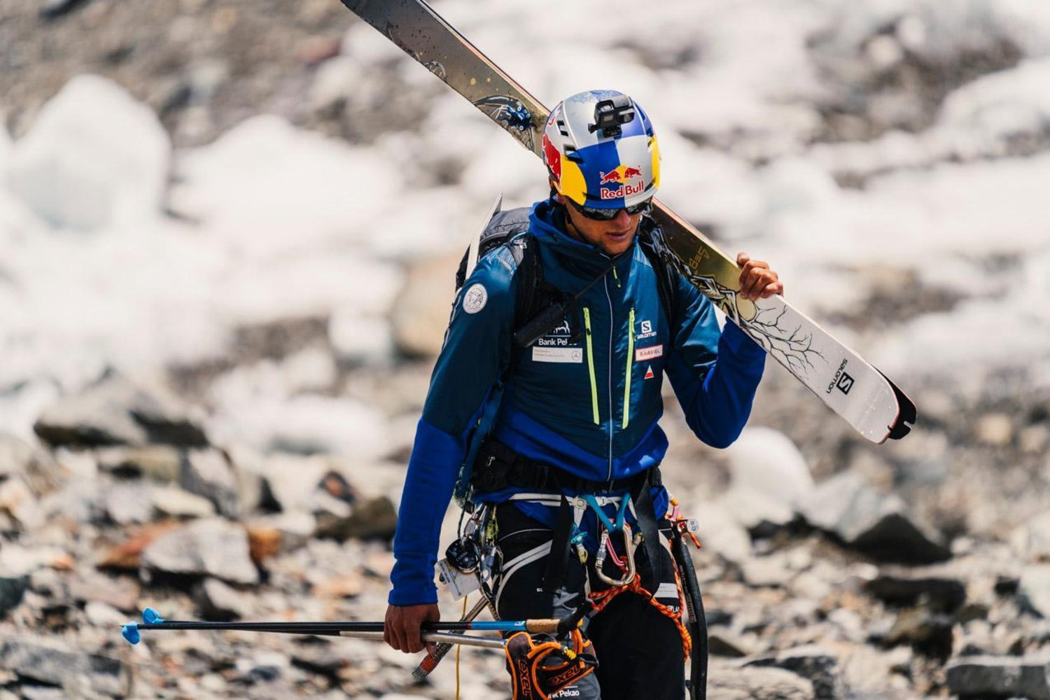 El polaco Andrzej Bargiel es el primero en esquiar el K2, la segunda cima más alta del mundo 