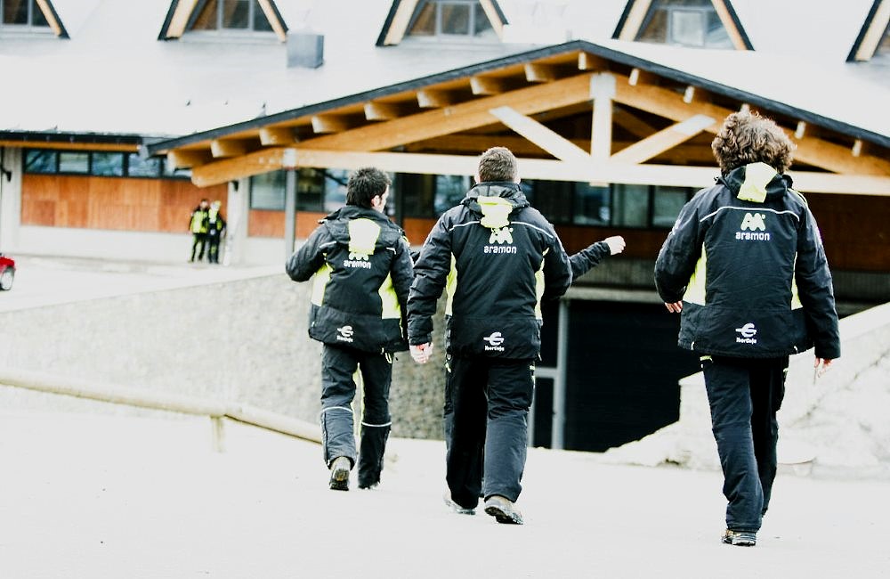 Las estaciones de esquí Aragón ofrecen más de 200 empleos de temporada y aún falta Astún