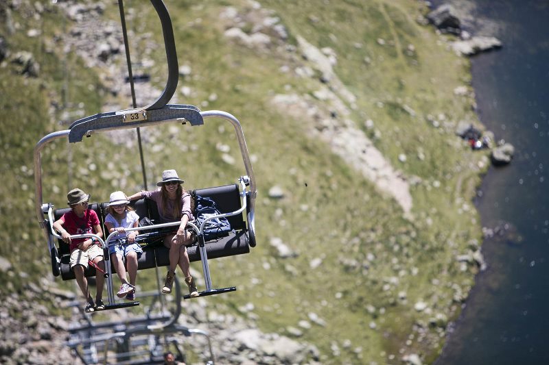 Vallnord-Arcalís es un lugar privilegiado para el senderismo y las actividades familiares en verano