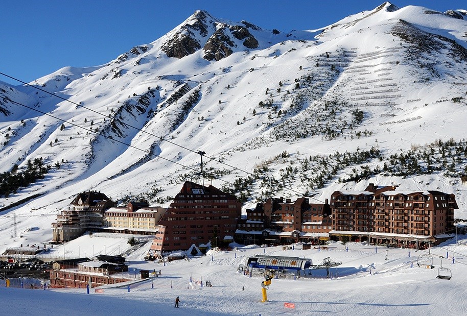 Astún considera injusto y rechaza el impuesto a la nieve del Gobierno de Aragón