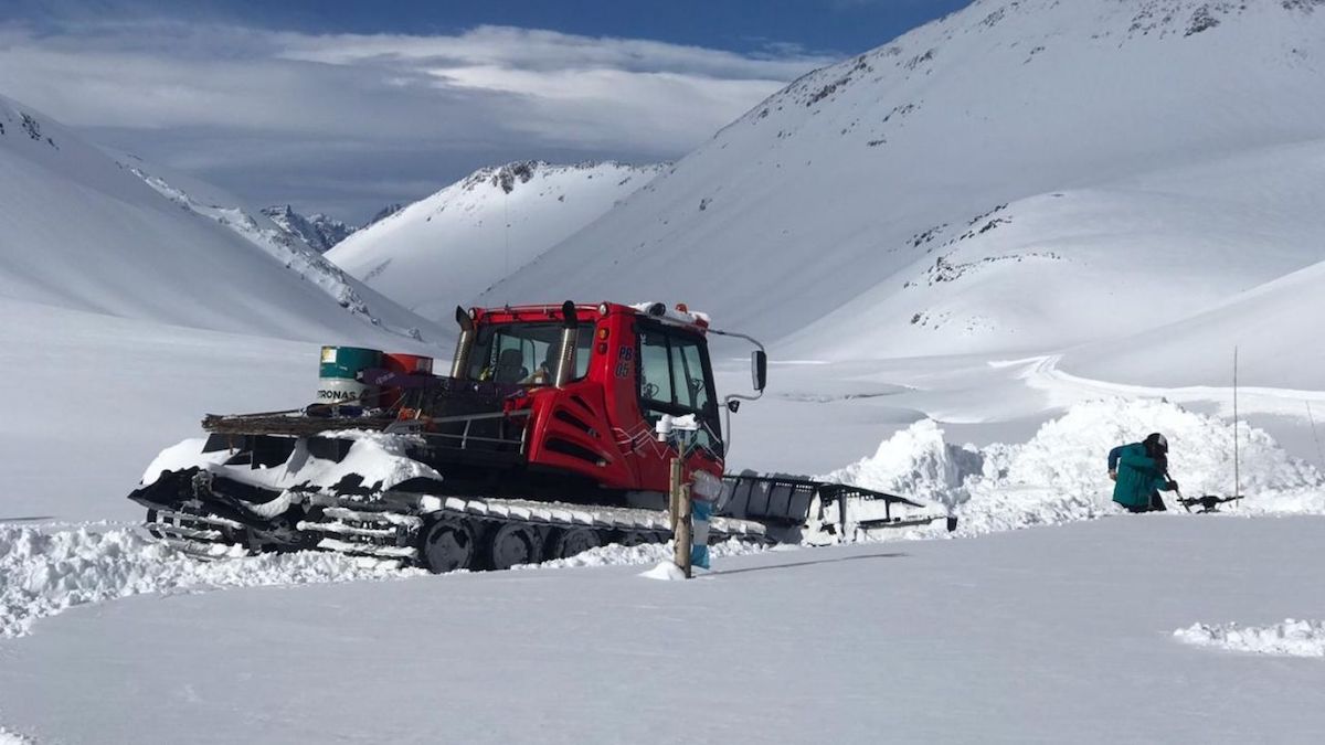 El Azufre argentino se pone a prueba antes de abrir con 4 metros de nieve