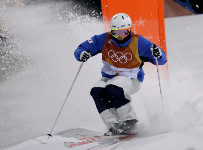 Suspendidos de por vida dos esquiadores acrobáticos de Corea del Sur por acoso sexual