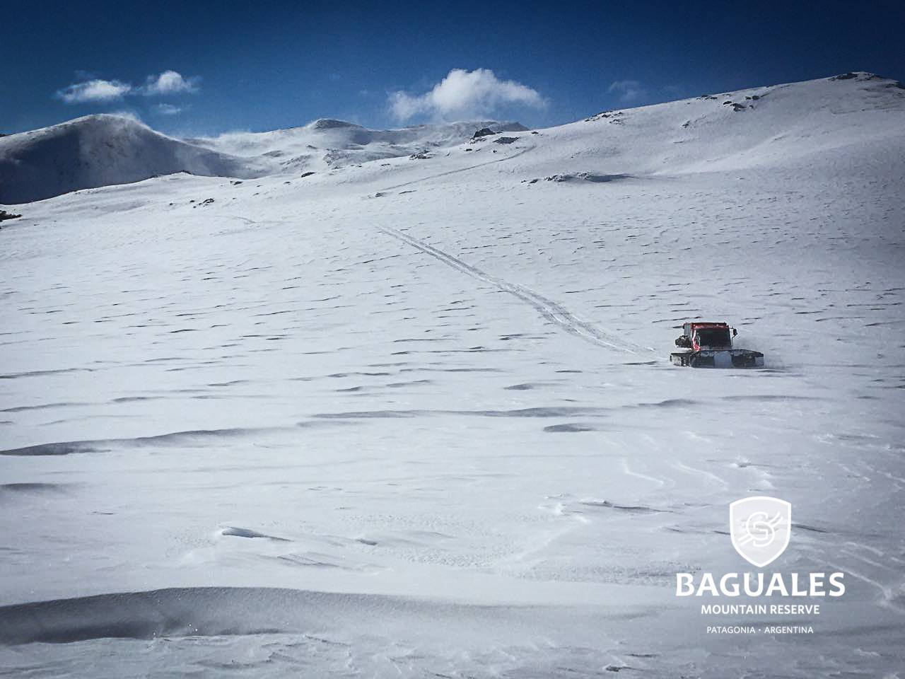 Un practicante de snowboard pierde la vida en una avalancha cerca de Bariloche