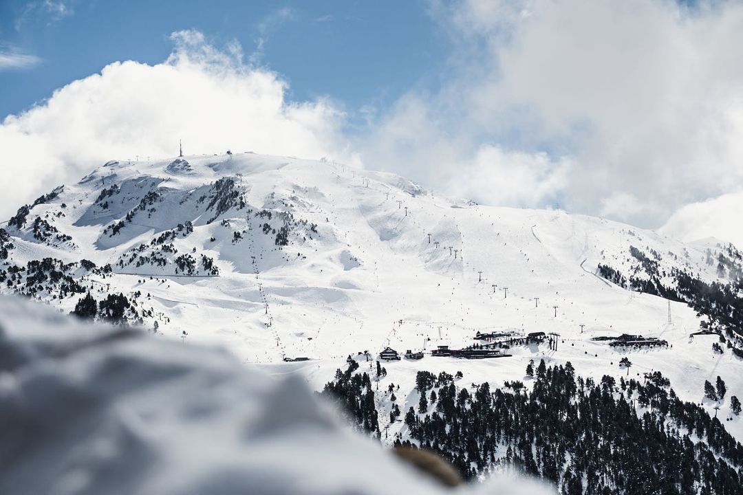 España y Andorra salvan una temporada difícil en la que pierden el 5,7% de esquiadores