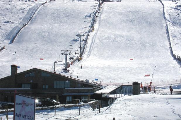 La estación de Sierra de Béjar-La Covatilla abrirá el próximo 28 de noviembre si la nieve lo permite