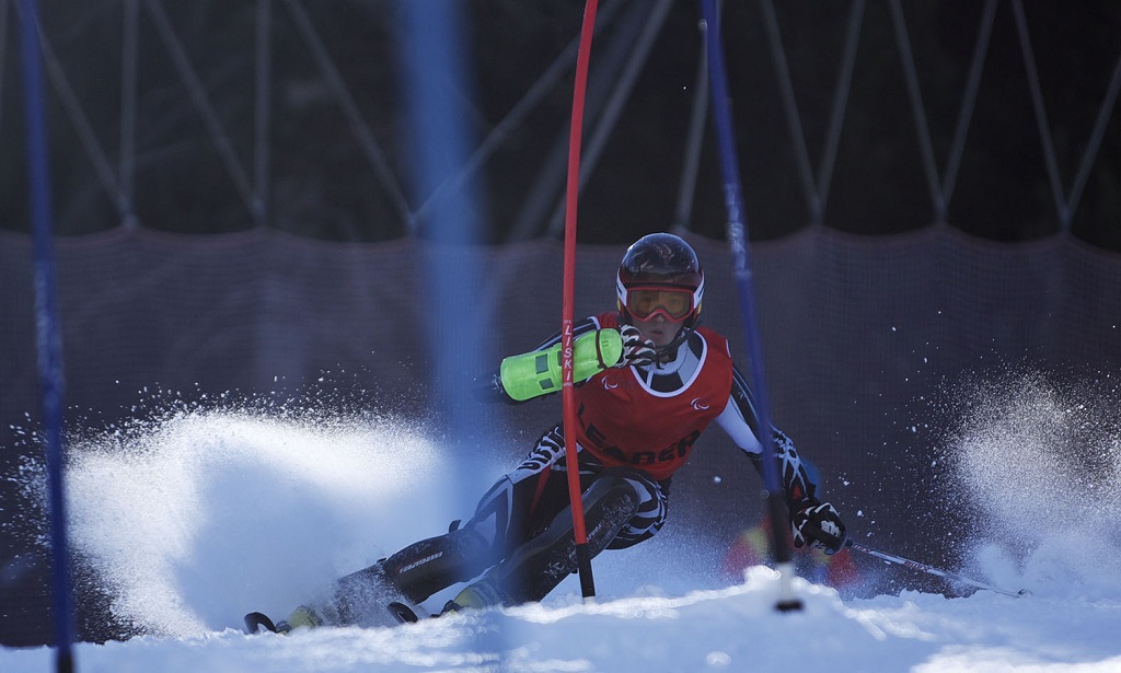 La Molina celebra con éxito la Copa del Mundo IPC con Jon Santacana en el podium