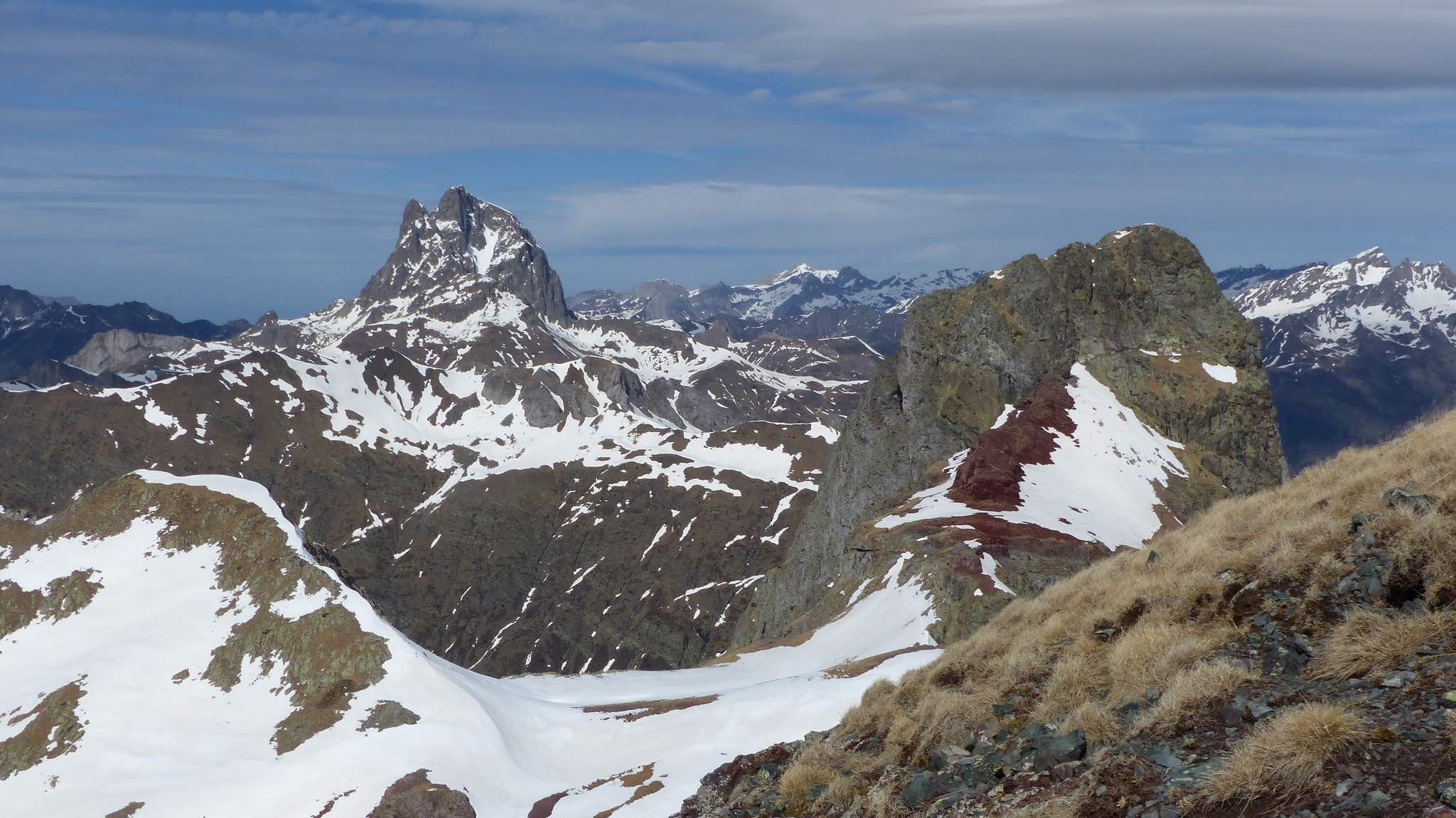 Alpinistas, conservacionistas y científicos contra la unión de Formigal y Astún por Canal Roya
