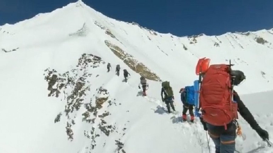 Un vídeo registra los últimos momentos de 8 alpinistas fallecidos en el Himalaya 