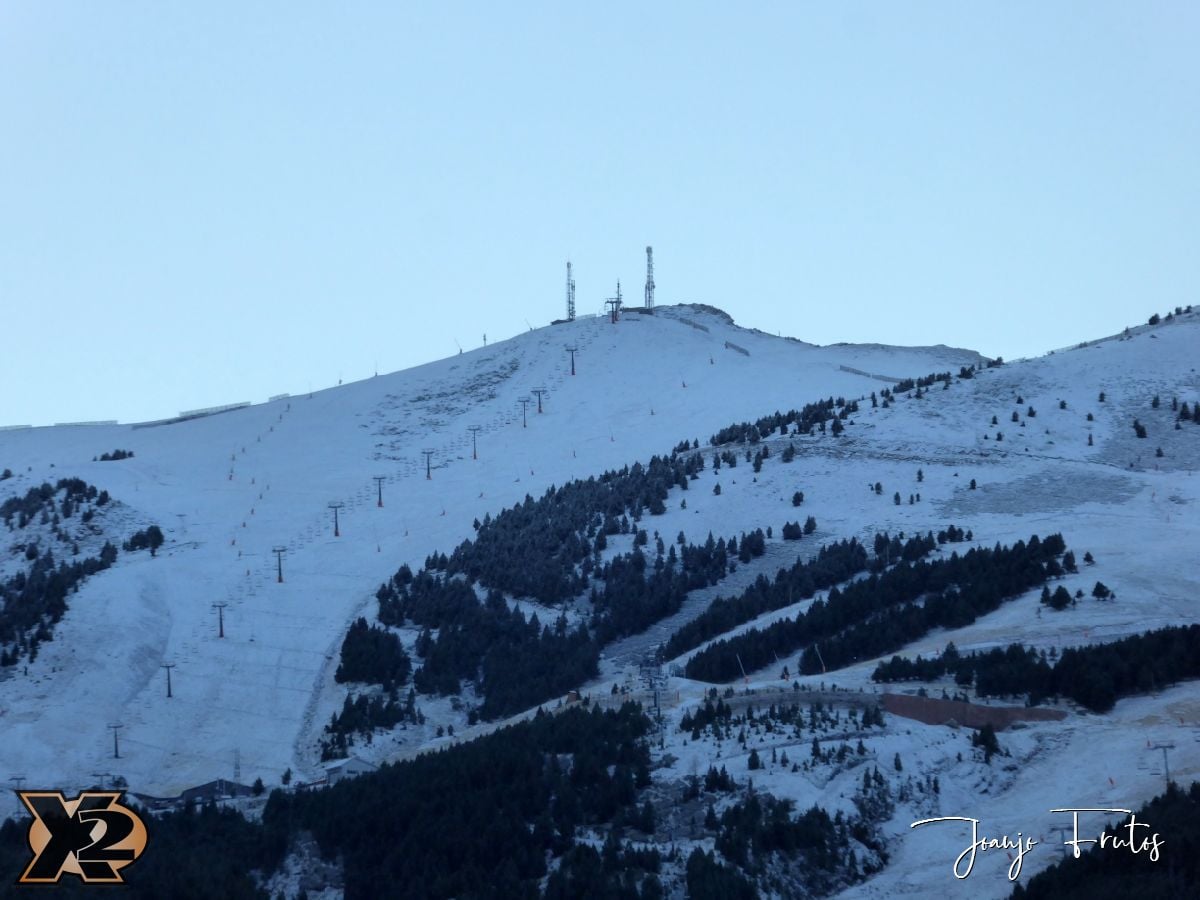 A la carrera para que las estaciones de esquí de Aragón estén listas el Puente de diciembre