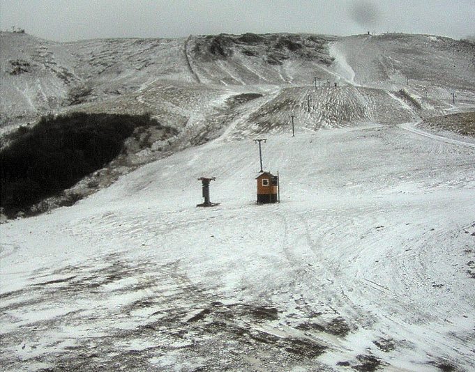 Cerro Chapelco retrasa su apertura hasta el 24 de junio por falta de nieve