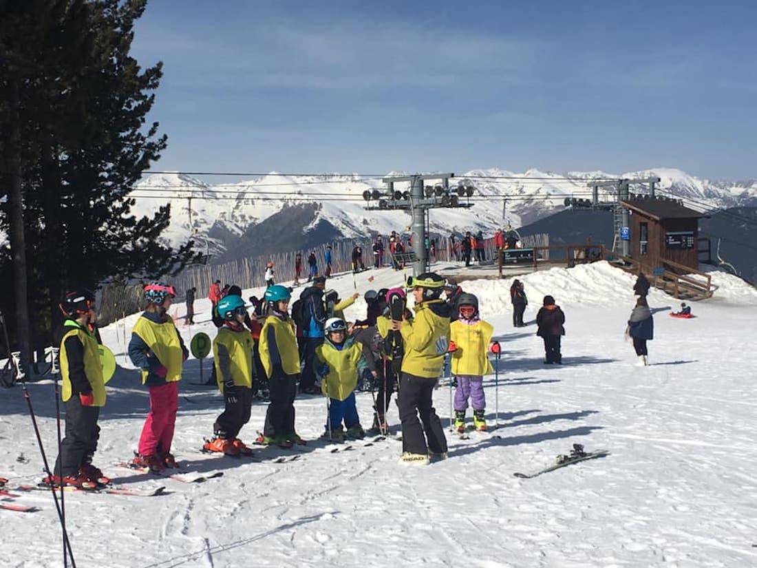 El Parlament debate medidas para el sector de la nieve ante el temor de los hoteleros del Pirineo