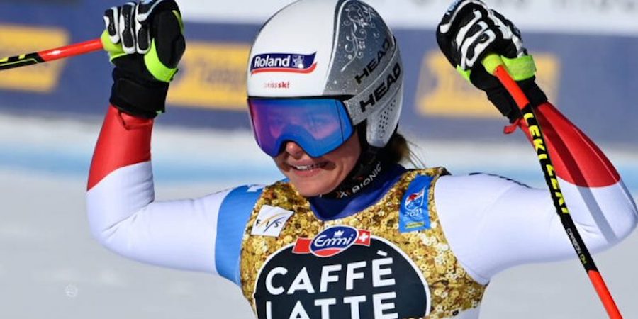 Corinne Suter es la primera suiza campeona del Mundo de descenso en tres décadas