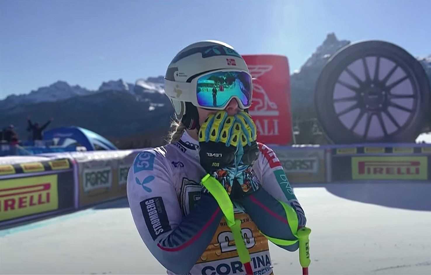 Mowinckel sorprende y logra su primera victoria en descenso en Cortina d'Ampezzo