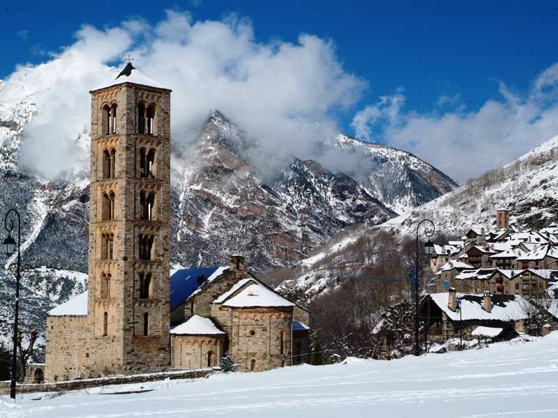 La iglesia románica de Sant Miquel de Taüll (Alta Ribagorça). Fuente: Francesc Tur