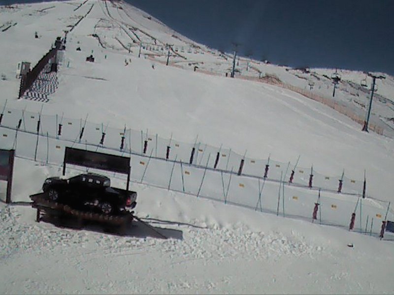 El Colorado inicia hoy temporada de esquí con la apertura pista Pingüino 