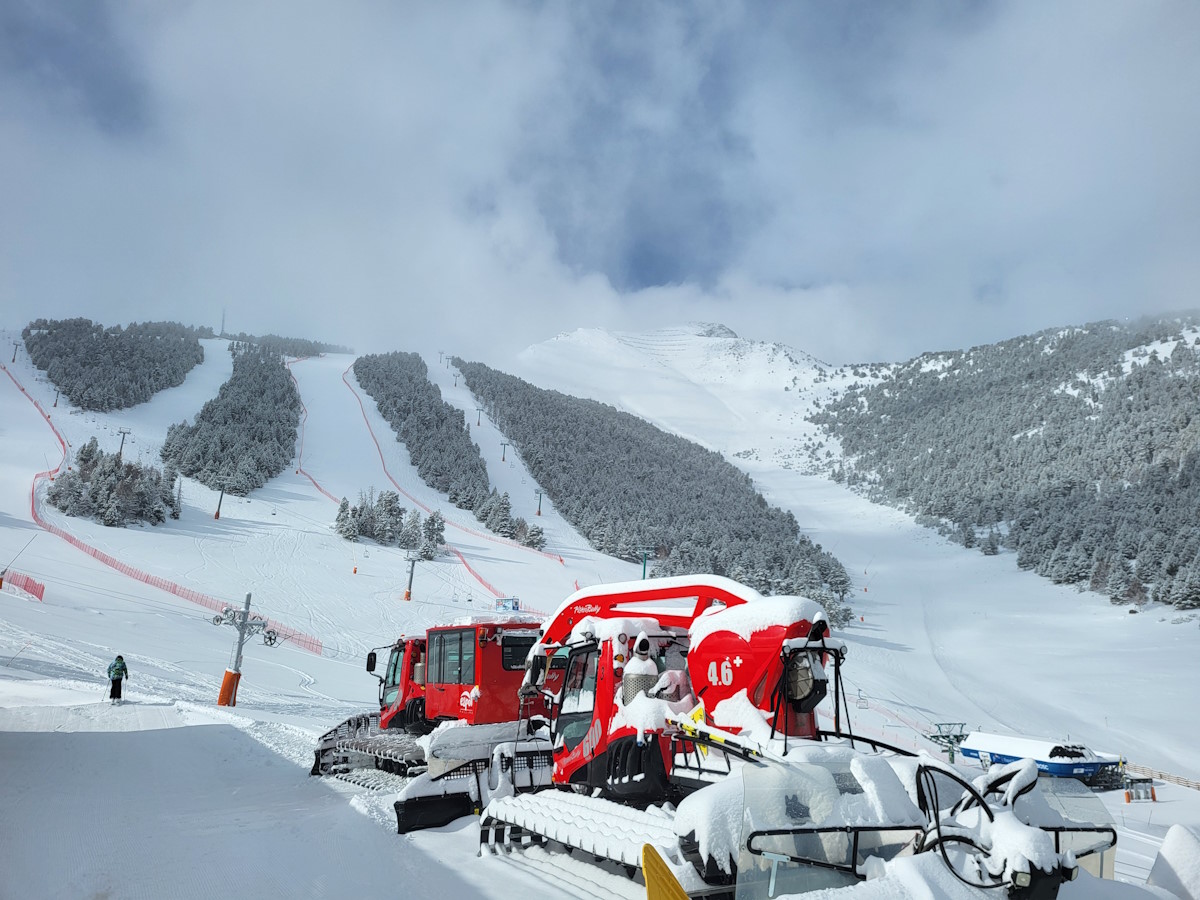 La mayor nevada del invierno en las estaciones de FGC Turisme deja más de 90 cm de espesor