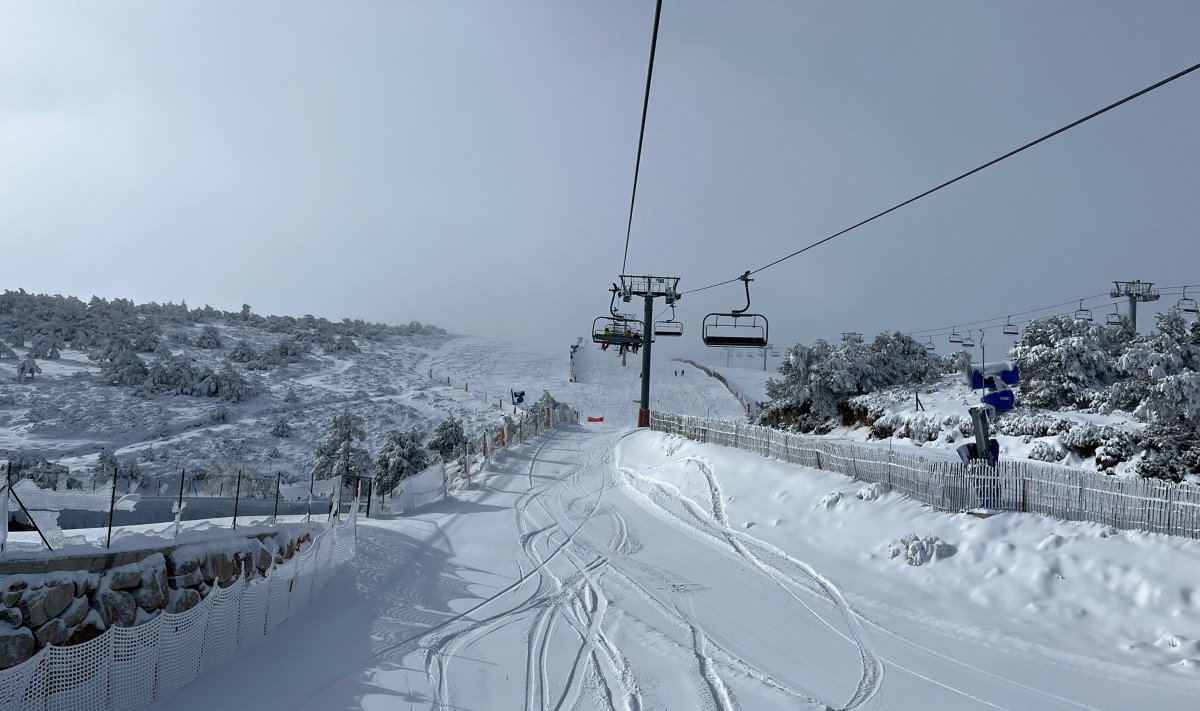 Manzaneda abrió este sábado 10 pistas con un total de 7 km esquiables