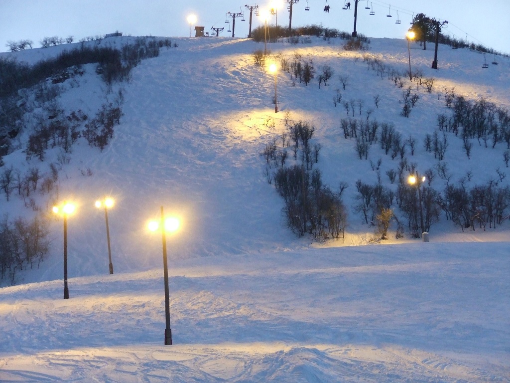 Esquí de noche en Hesperus