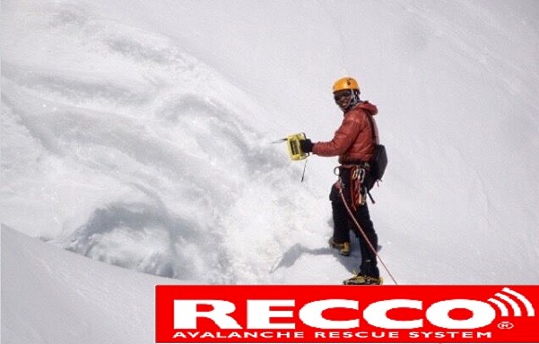 El campo Base del Everest equipado con un sistema de rescate de avalanchas