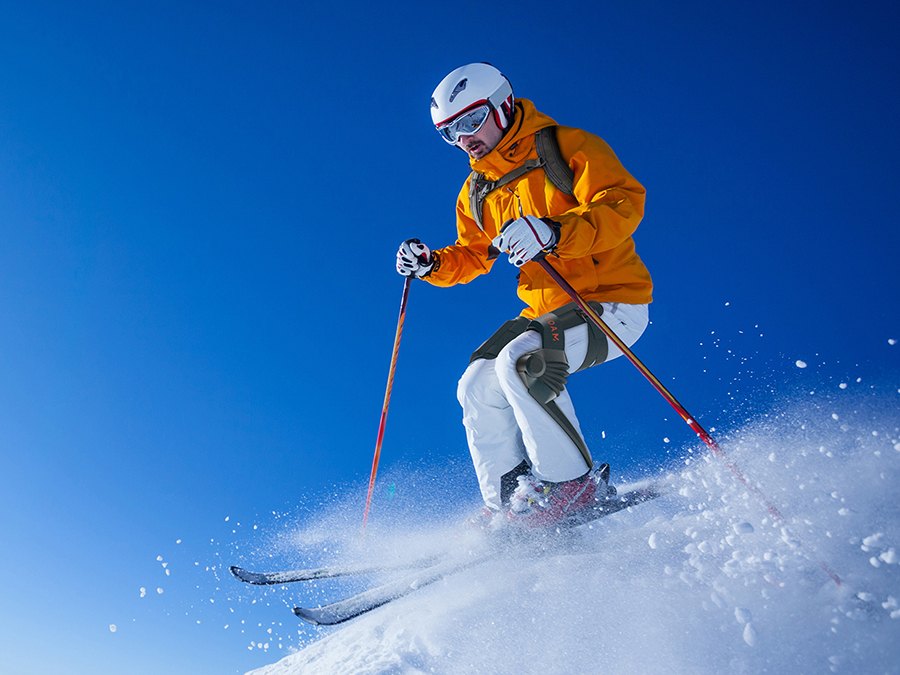 Presentado un exoesqueleto que ayuda a esquiar mejor, por más tiempo y sin cansarse
