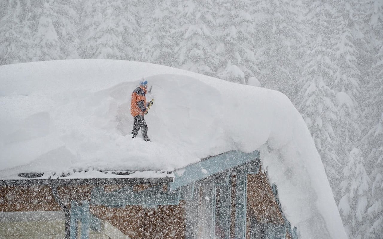El norte de los Alpes espera en alerta una "sobredosis" de nevadas 