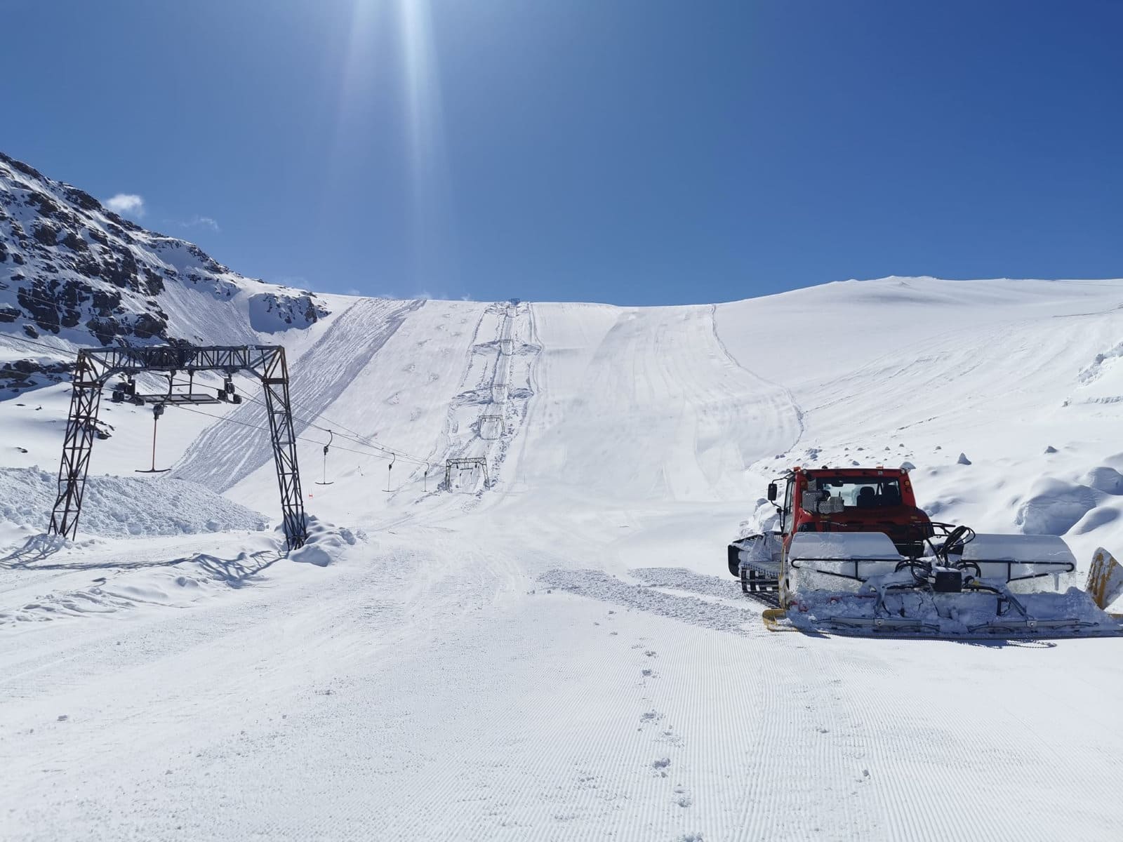 Grandes condiciones de nieve en la apertura de Fonna para el esquí de verano 