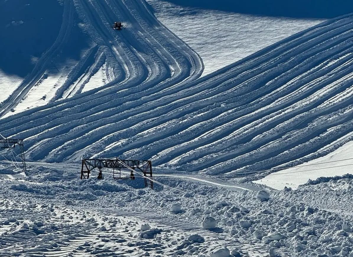 Fonna Ski Glacier se prepara para abrir el 3 de mayo con diez metros de nieve