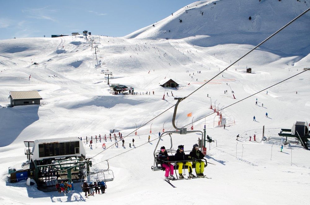 Aramón Formigal-Panticosa lanza una oferta iniciación (forfait, alquiler y clases ) por 49 €