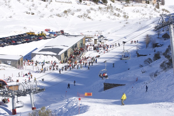 Asturias abrirá la campaña de esquí en el puente de La Constitución si no nieva antes