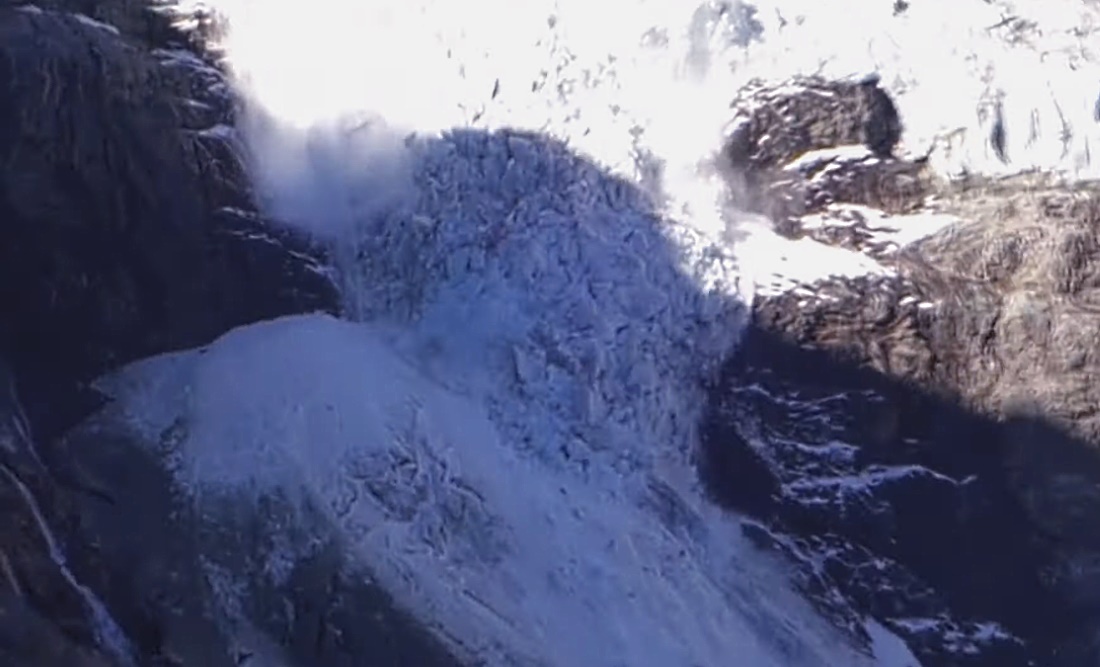 El vídeo del espectacular colapso del glaciar Tourtemagne en los Alpes suizos