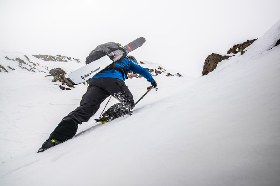 Grandvalira y Black Diamond seleccionan 6 esquiadores para vivir el primer Snow Safety Camp