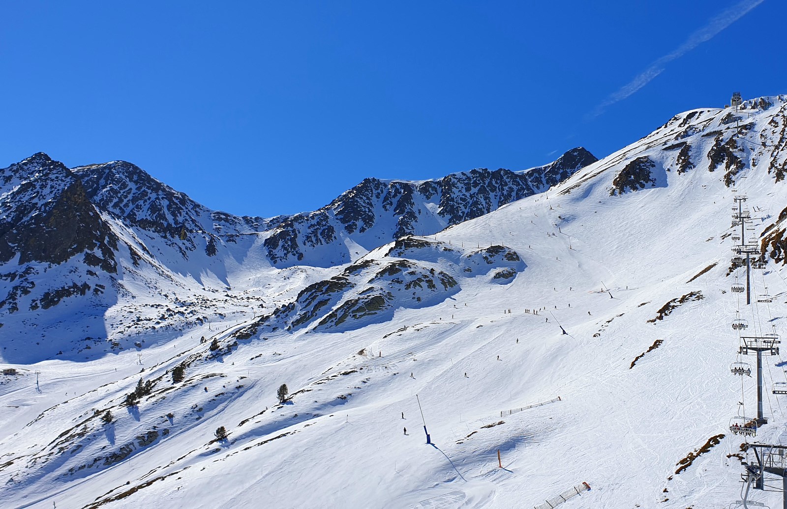 Grandvalira ofrece 166 pistas abiertas y hasta 130 cm a la espera de una nevada de 10/15 cm  