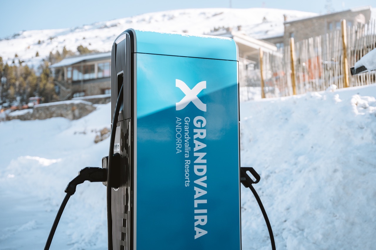 Wallbox y Grandvalira crean la estación de carga para vehículos eléctricos más grande de los Pirineos